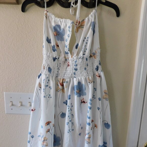 Pretty Little Spring Dress NWOT - Picture 1 of 3